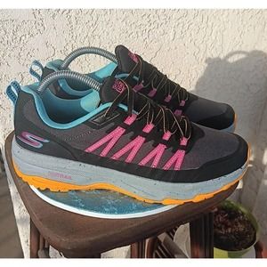 Skechers Women's Go Run Trail Altitude-River Rocks Black Light Blue Size 9.5